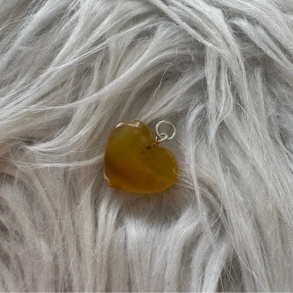 Honey Agate Heart Pendant - Picture 3 of 4